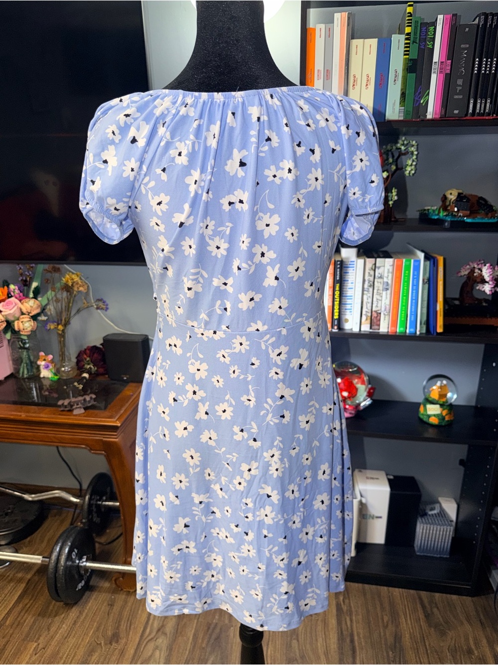 Derek Heart Lavender Floral Button-Front Mini Dressy NWOT - Picture 2 of 2